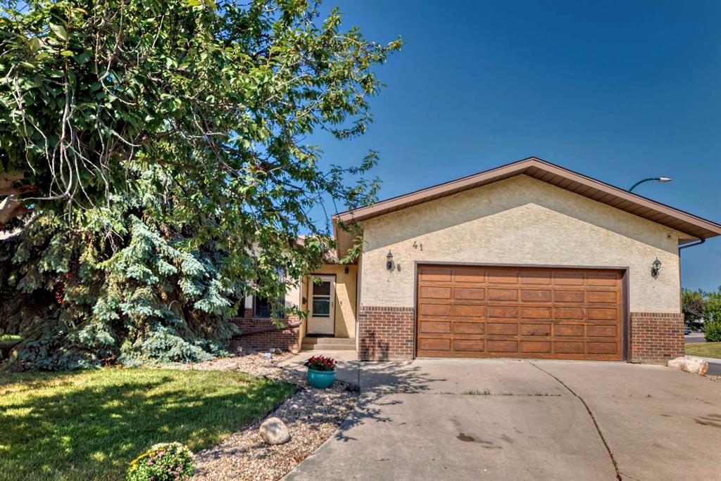 41 Edge Close , A2249389, Alberta,