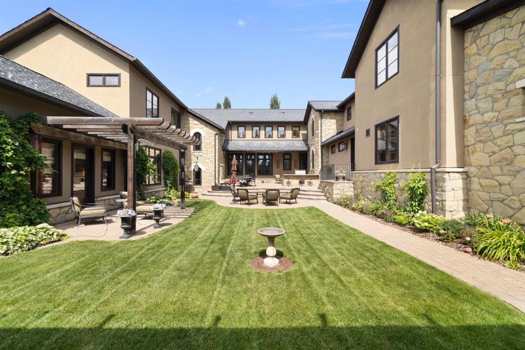 209 Pinnacle Ridge Place SW, A2249450, Alberta,