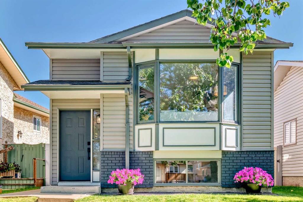 Third View of 102 Sunbank Way SE, Sundance, Calgary, Alberta, t2x2b8