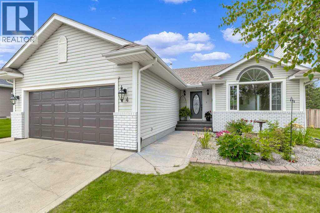 74 Perry Drive , A2249506, Alberta,