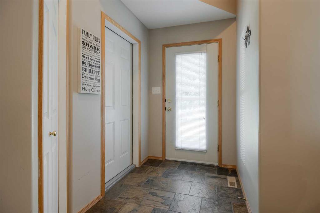Fifth View of 237 Cougar Way N, Uplands, Lethbridge, Alberta, T1H 6R5