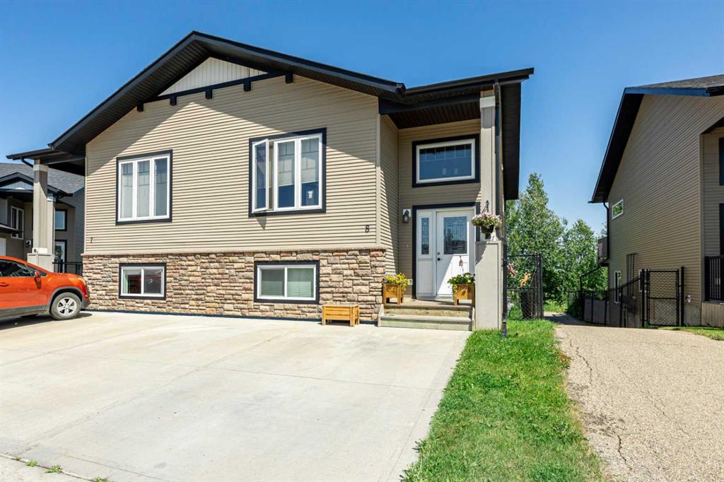 Second View of 8, 4546 Iron Wolf Place , Iron Wolf, Lacombe, Alberta, T4L 0G1