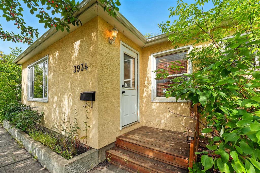 Third View of 3934 50 Street , Michener Hill, Red Deer, Alberta, T4N 1W3