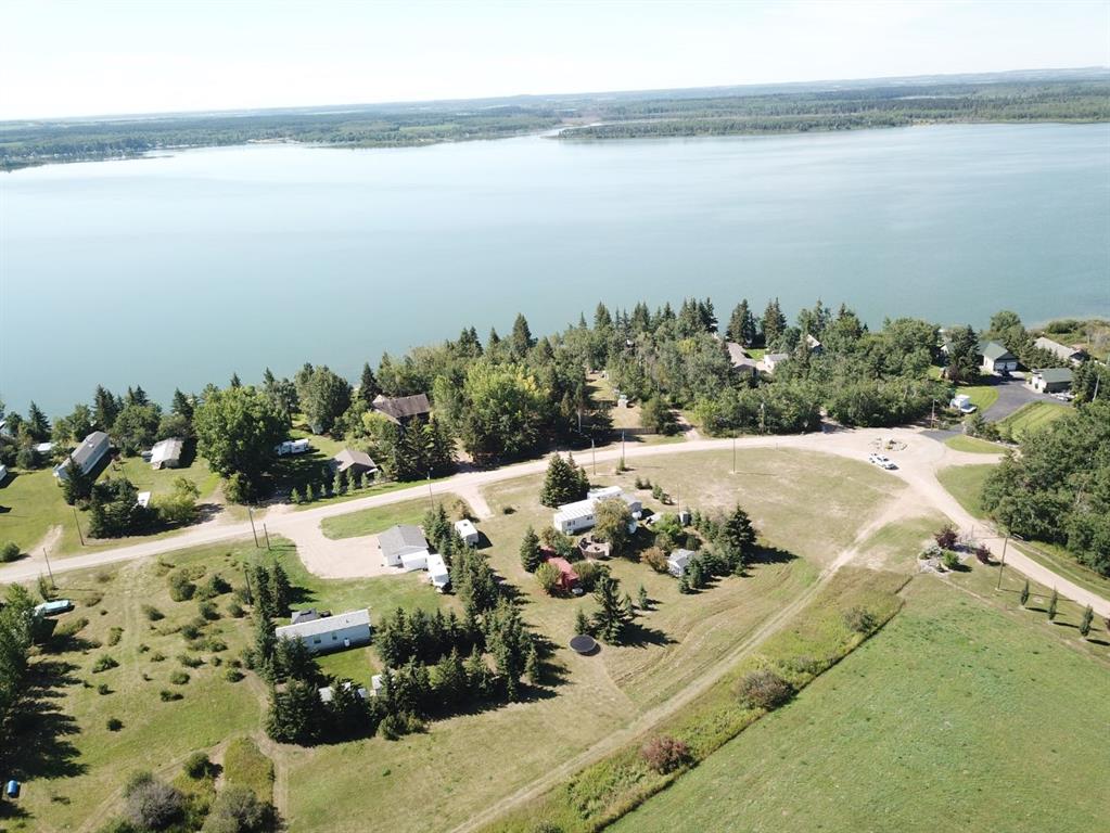 855 Meadowview Road , A2249606, Alberta,