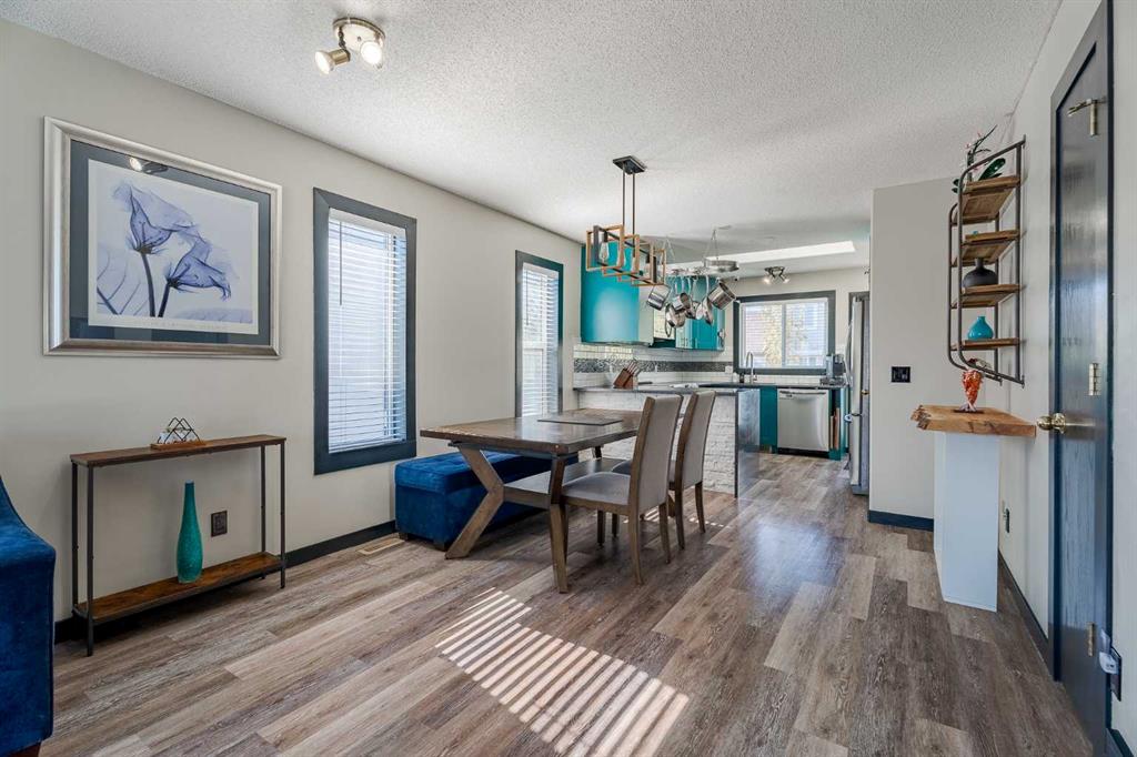 Third View of 140 Stonegate Close NW, Stonegate, Airdrie, Alberta, T4B 2V2