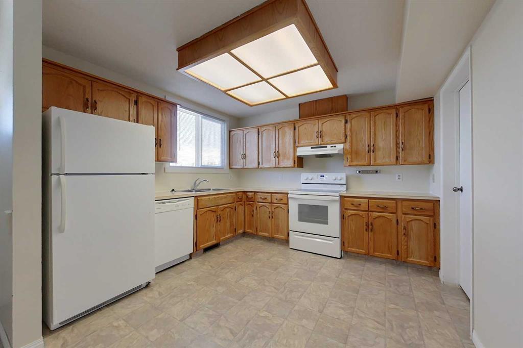 Third View of 34, 608 Main Street NW, NONE, Slave Lake, Alberta, T0G 2A1