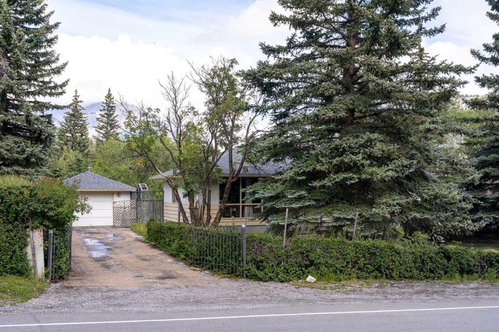 125 Rainbow Avenue , A2249719, Alberta,