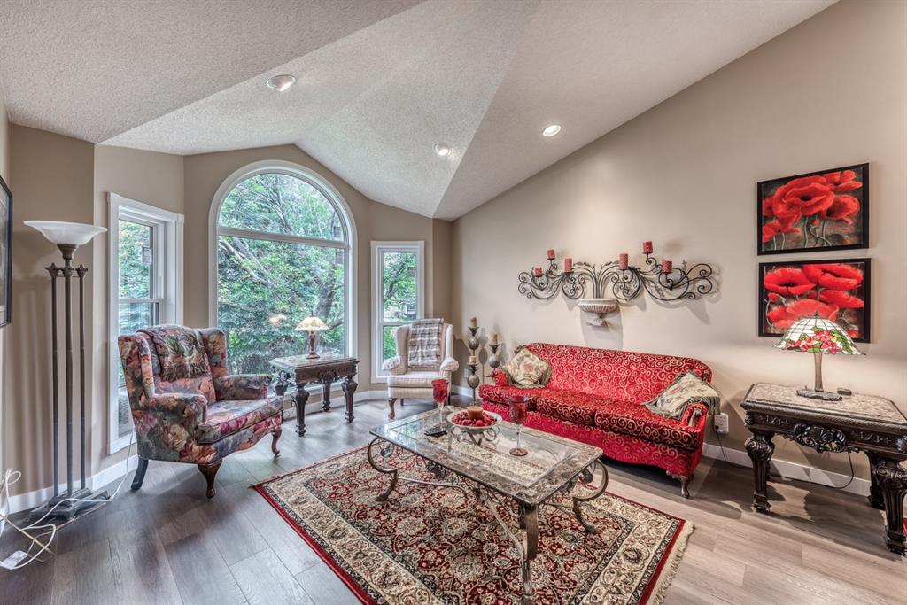 Third View of 162 Shannon Hill SW, Shawnessy, Calgary, Alberta, T2Y 2Y8