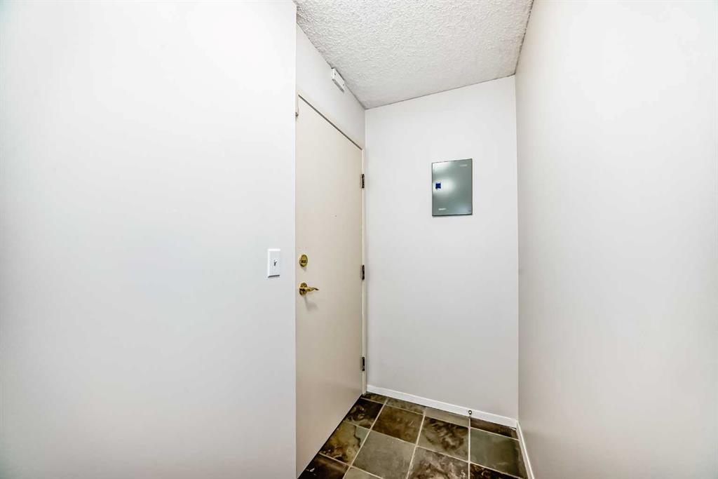 Fifth View of 301, 235 15 Avenue SW, Beltline, Calgary, Alberta, T2R 0P6
