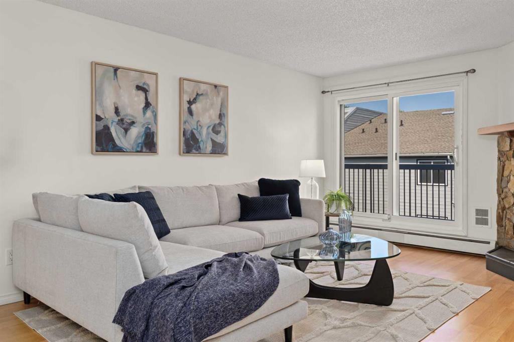 Fifth View of 2465, 70 Glamis Drive SW, Glamorgan, Calgary, Alberta, T3E 6T6