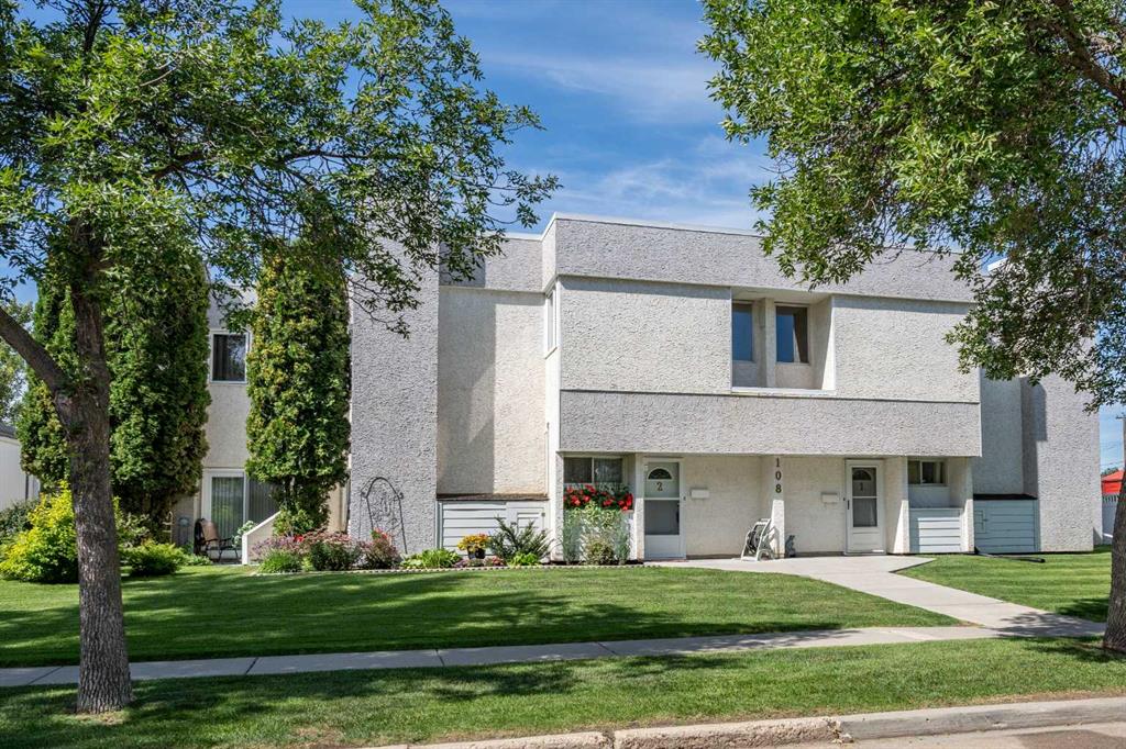 2, 108 Mount Pleasant Drive , A2249924, Alberta,