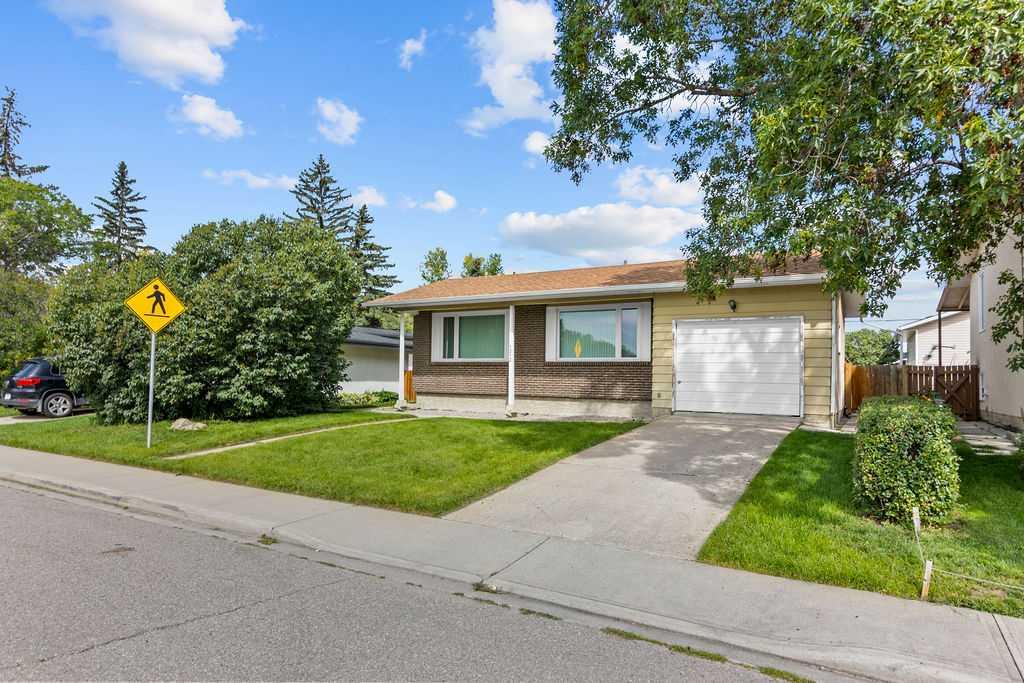Third View of 1212 Lake Sylvan Drive SE, Bonavista Downs, Calgary, Alberta, T2J5N7