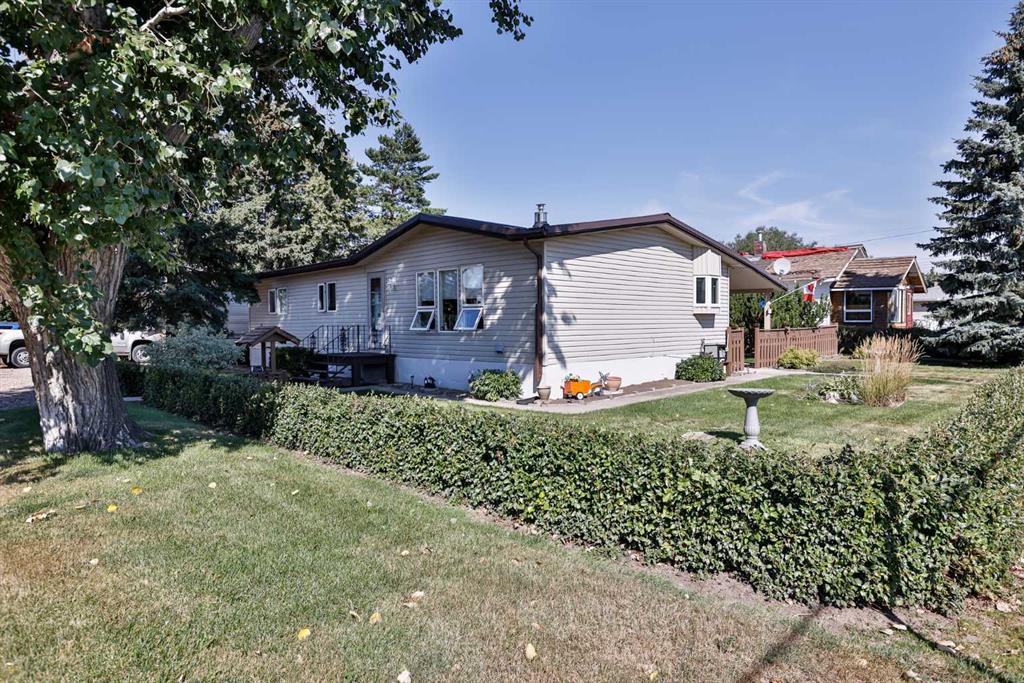 301 3rd Avenue , A2249990, Alberta,