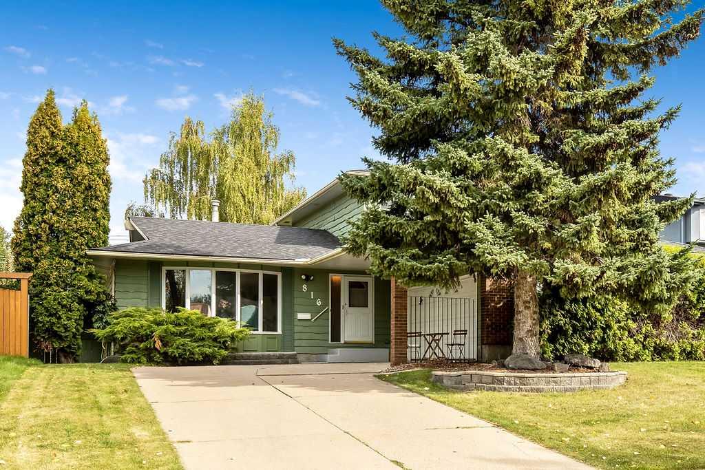 816 Lake Ontario Drive SE, A2250004, Alberta,