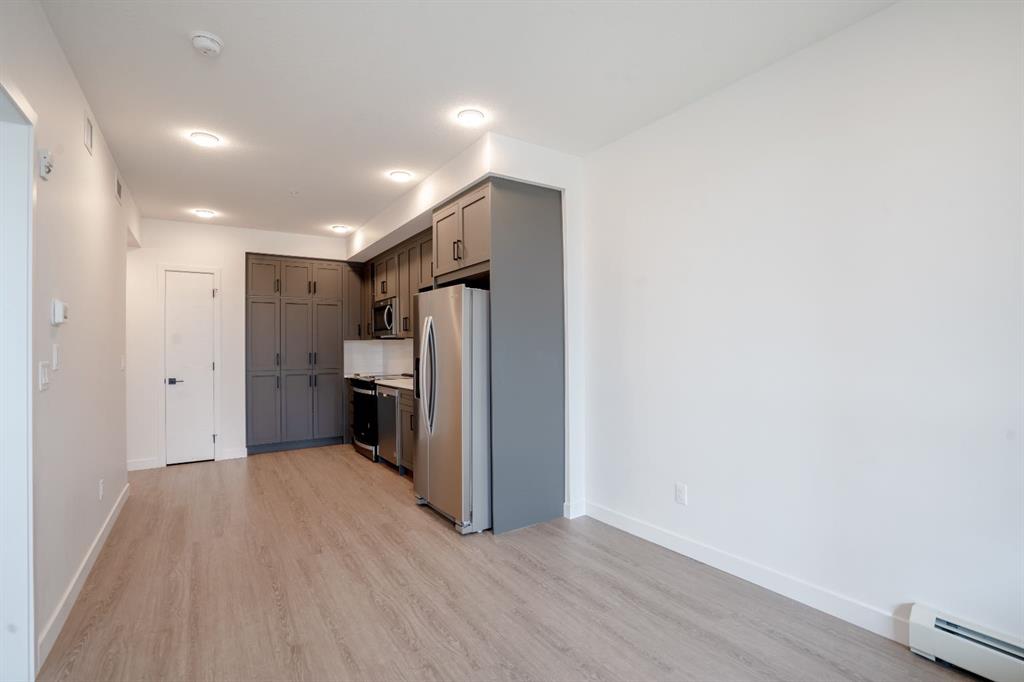 418, 3932 University Avenue NW, A2250018, Alberta,