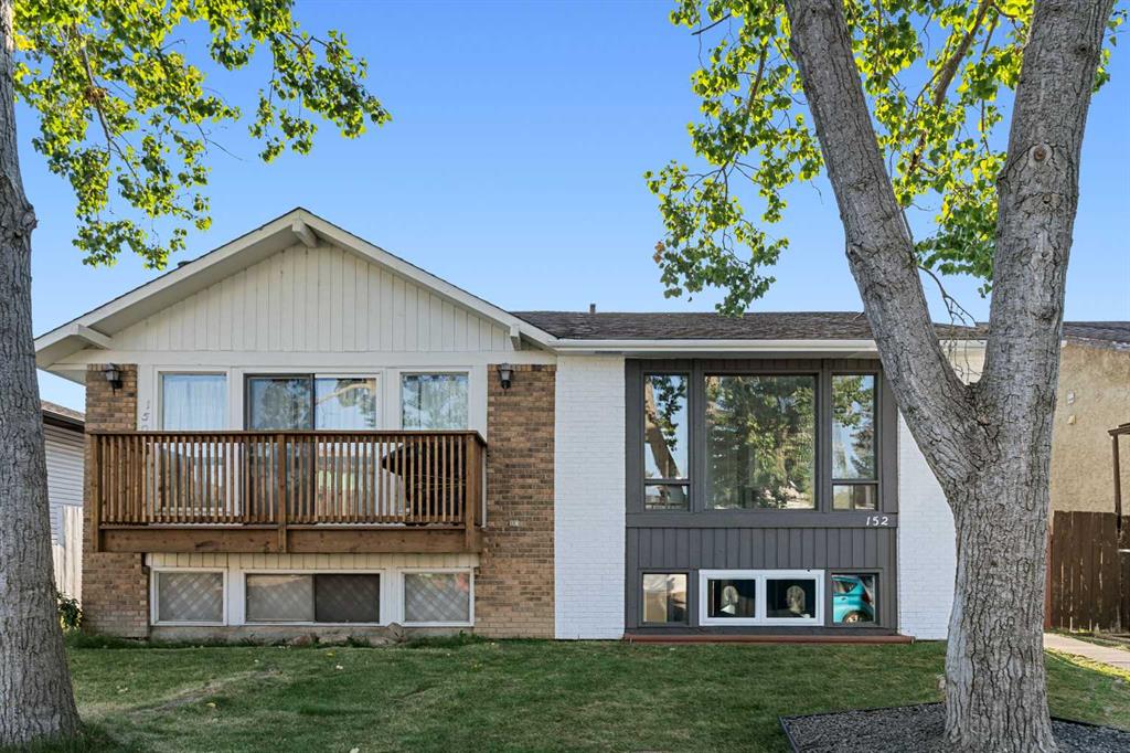 Second View of 152 Castlebrook Rise NE, Castleridge, Calgary, Alberta, T3J 1P1