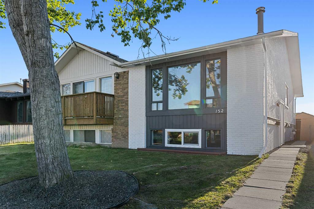 Third View of 152 Castlebrook Rise NE, Castleridge, Calgary, Alberta, T3J 1P1