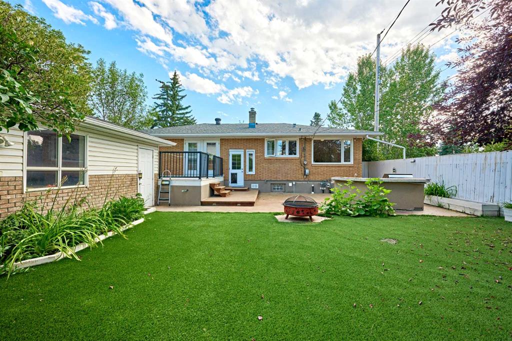 Fourth View of 20 Kentish Drive SW, Kingsland, Calgary, Alberta, T2V 2L3
