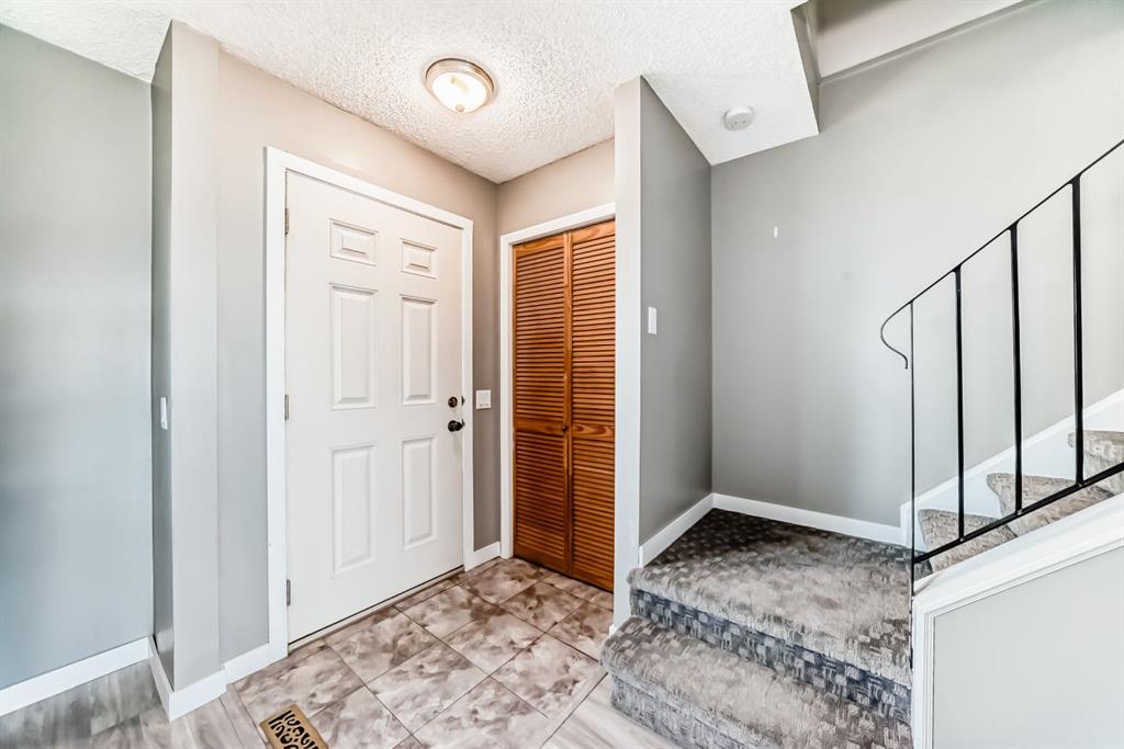 Fourth View of 32, 800 Bowcroft Place , East End, Cochrane, Alberta, T4C 1B9