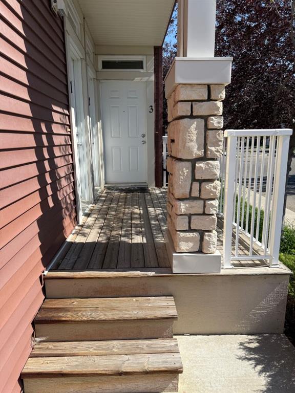 Fourth View of 2, 197 Silkstone Road W, Copperwood, Lethbridge, Alberta, T1J 4C5