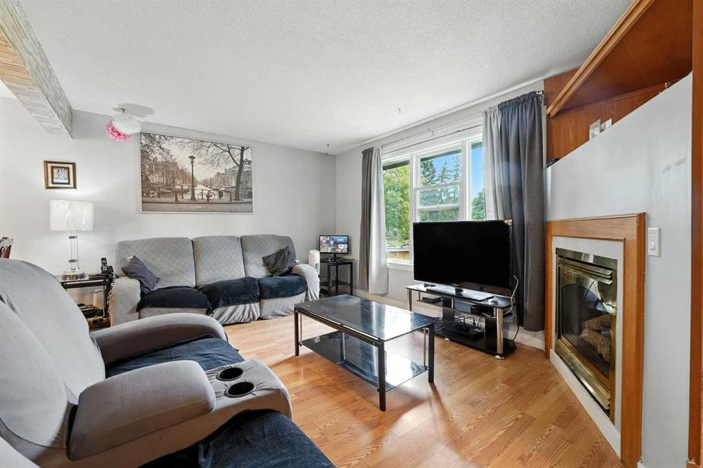 Fifth View of 3209 Doverville Crescent SE, Dover, Calgary, Alberta, T2B 1V1