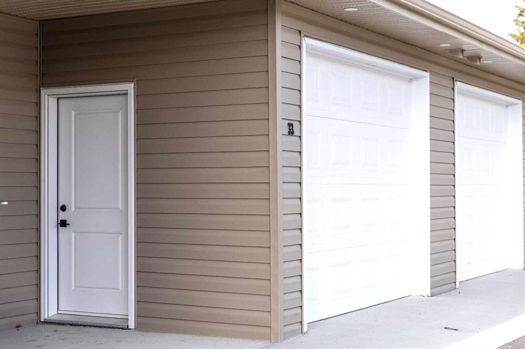 33, 200 Legacy Lane , A2250240, Alberta,
