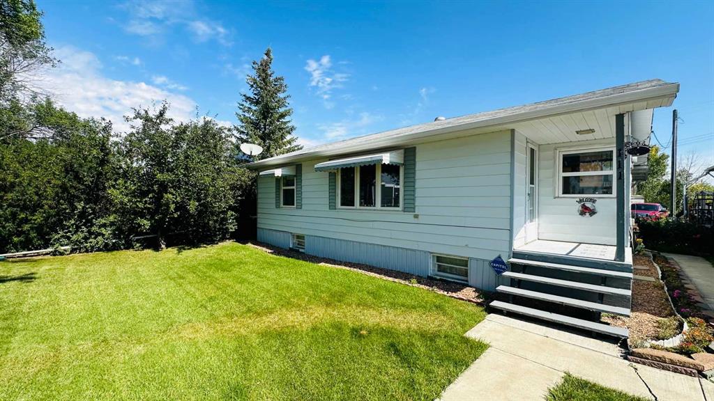 111 2 Avenue S  , A2250272, Alberta,