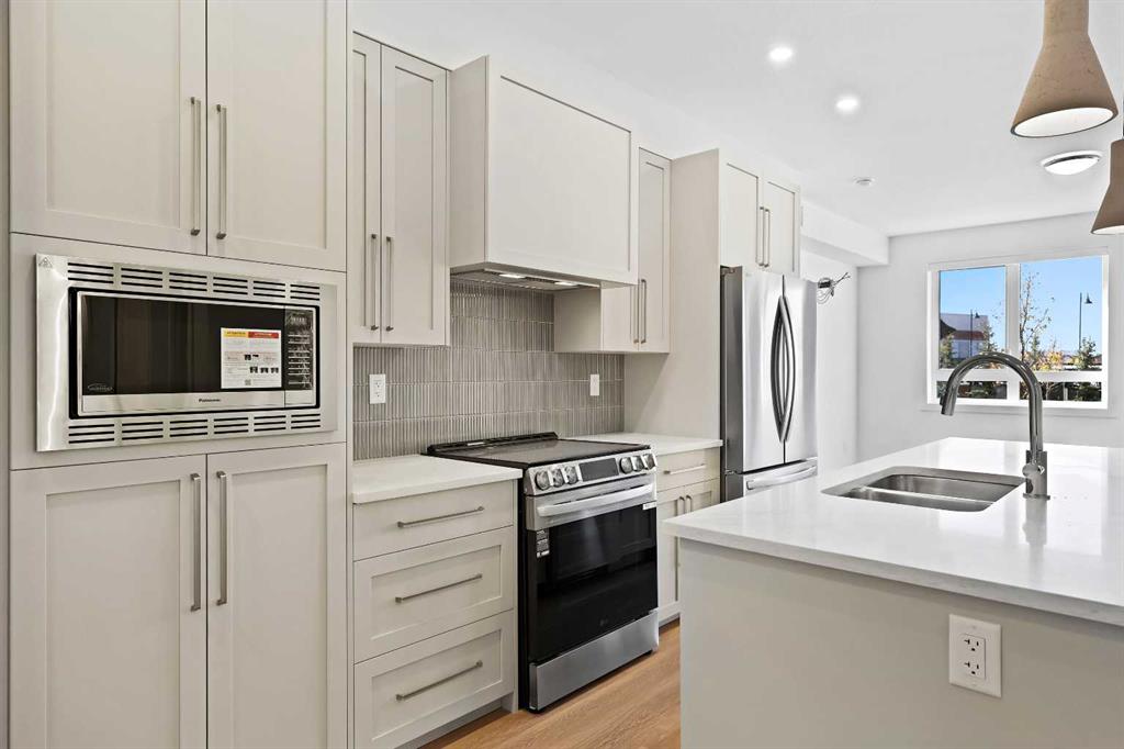 Third View of 1116, 520 Reynolds Avenue SW, Coopers Crossing, Airdrie, Alberta, T4B4K9