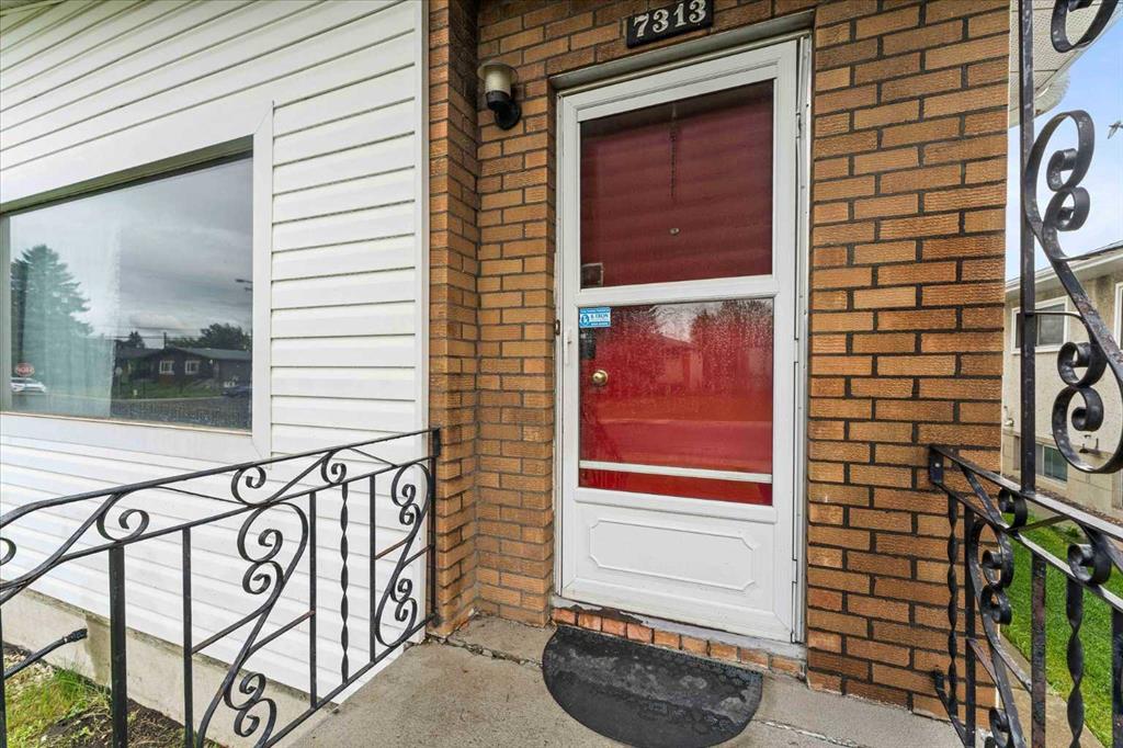 Fifth View of 7311 / 7313 79 Avenue , King Edward Park, Edmonton, Alberta, T6B 0C4