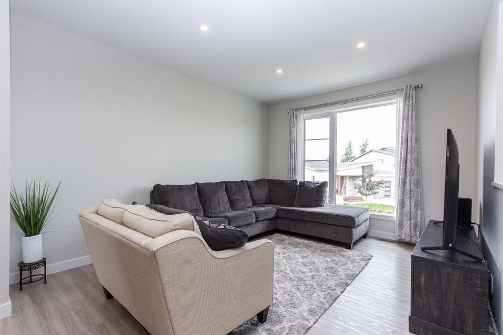 Fourth View of 77 Ellington Crescent , Evergreen, Red Deer, Alberta, T4P 3E5