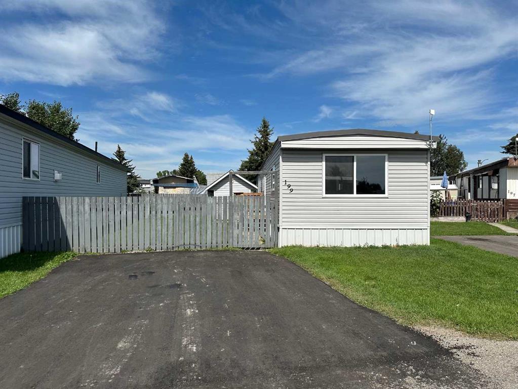 199, 5344 76 Street , A2250319, Alberta,