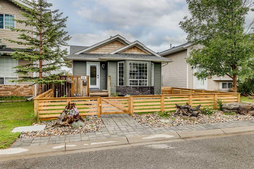 19 Martinwood Court NE, A2250325, Alberta,