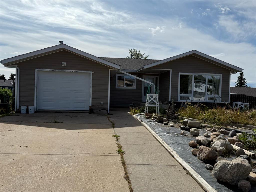 14 Walker Avenue , A2250351, Alberta,