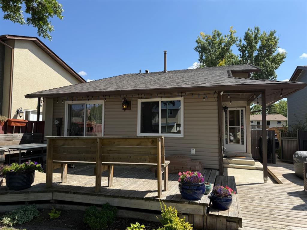 10 Columbia Place W, A2250468, Alberta,
