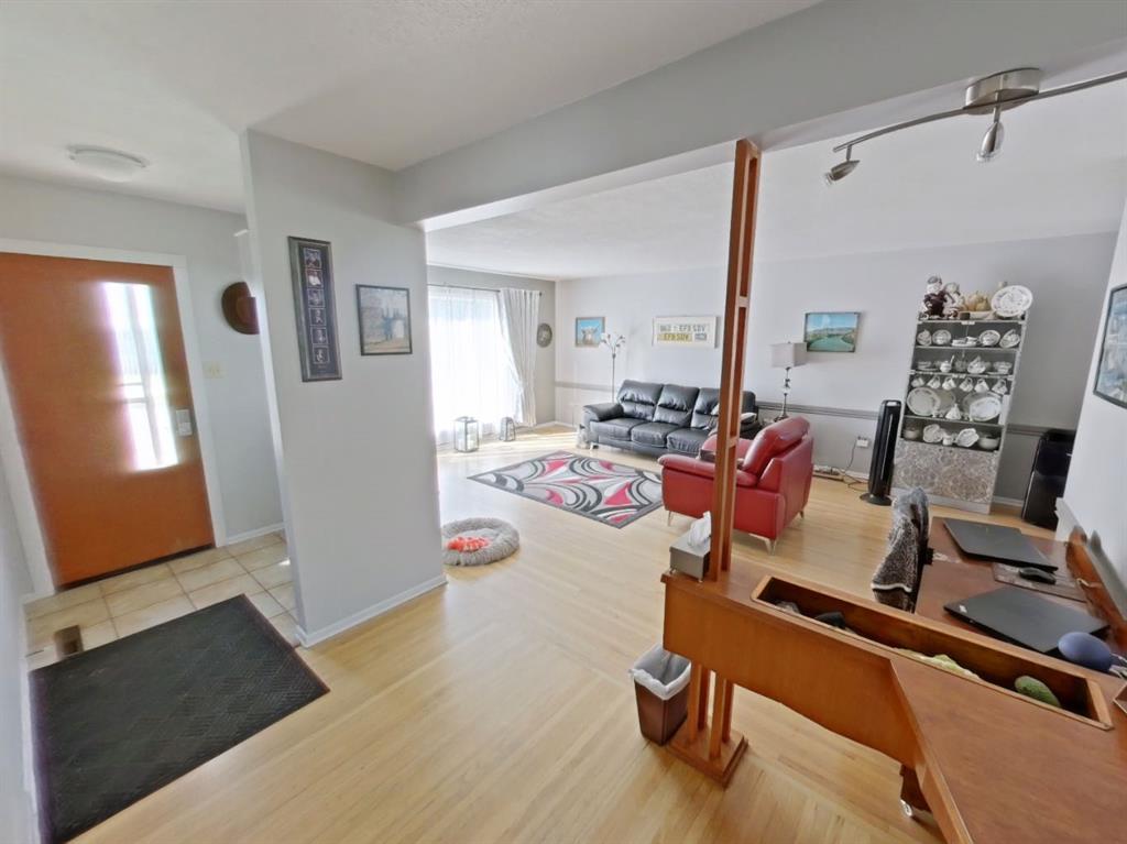 Fourth View of 304 50 Avenue E, NONE, Claresholm, Alberta, T0L 0T0