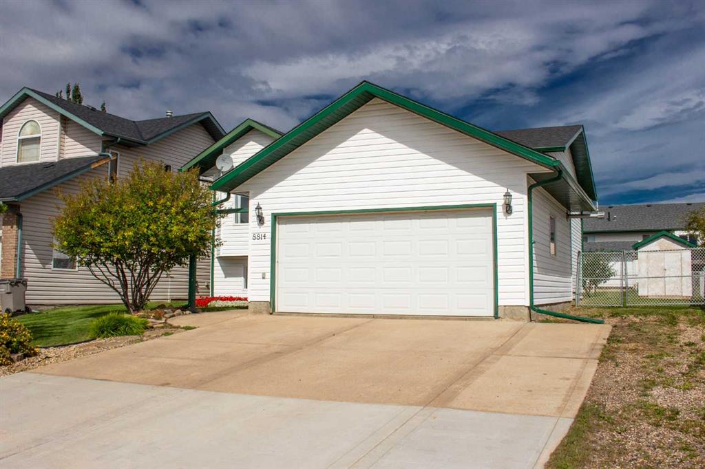 Third View of 8814 104 Avenue , Crystal Heights, Grande Prairie, Alberta, T8X 1L7