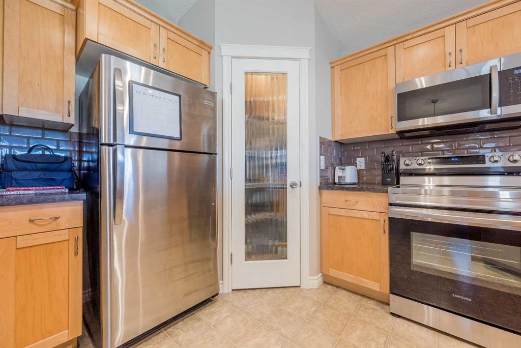 Fifth View of 19 Pinnacle Crossing  , Pinnacle Ridge, Grande Prairie, Alberta, T8W 0A9