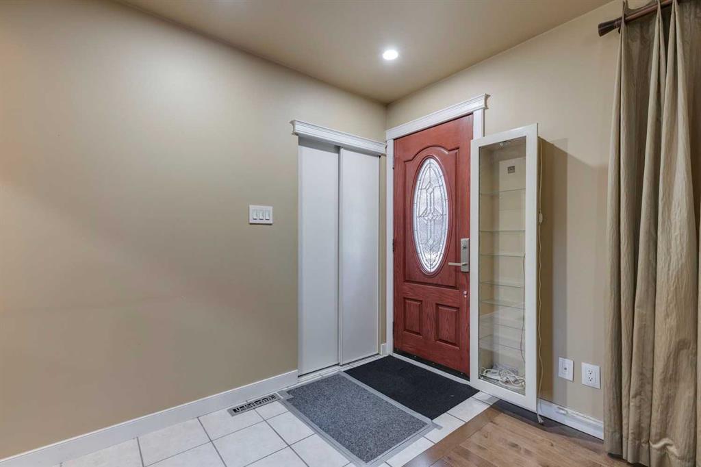 Third View of 419 Woodland Crescent SE, Willow Park, Calgary, Alberta, T2J 1J7