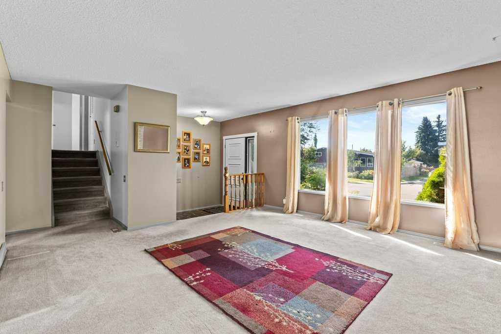 Fourth View of 4724 Rundlehorn Drive NE, Rundle, Calgary, Alberta, T1Y 2N4