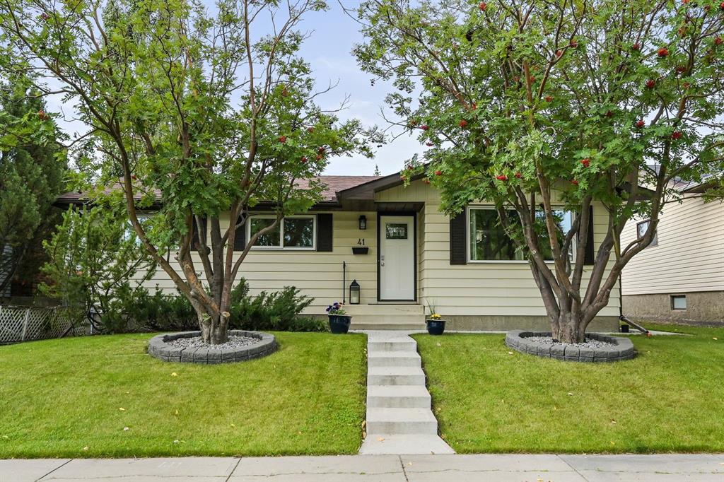 Main View of 41 Edgedale Drive NW, Edgemont, Calgary, Alberta, T3A 2R3