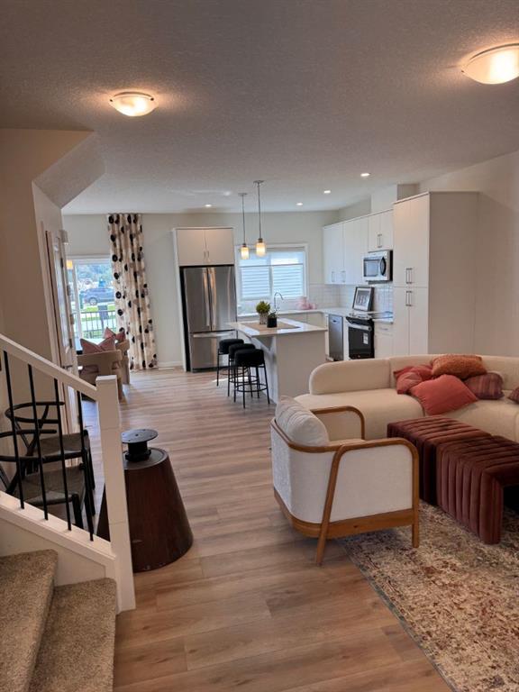 Fifth View of 4 Wolf Hollow Road SE, Wolf Willow, Calgary, Alberta, T2X5R8
