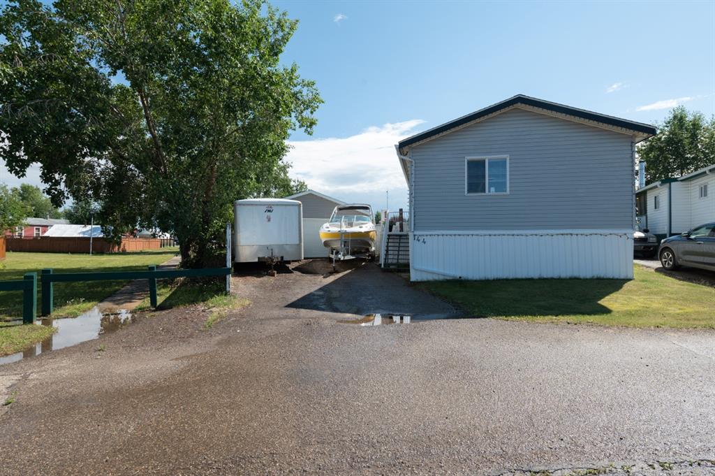 144 Grey Owl Place , A2250843, Alberta,