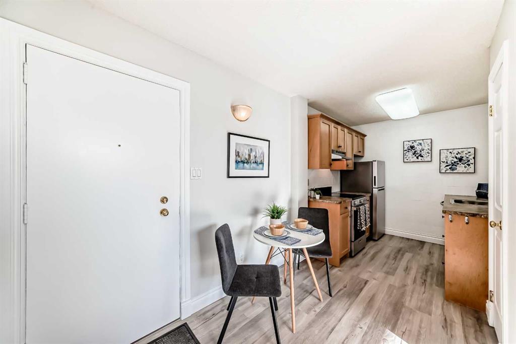 Fourth View of 503, 314 14 Street NW, Hillhurst, Calgary, Alberta, T2N 1Z8