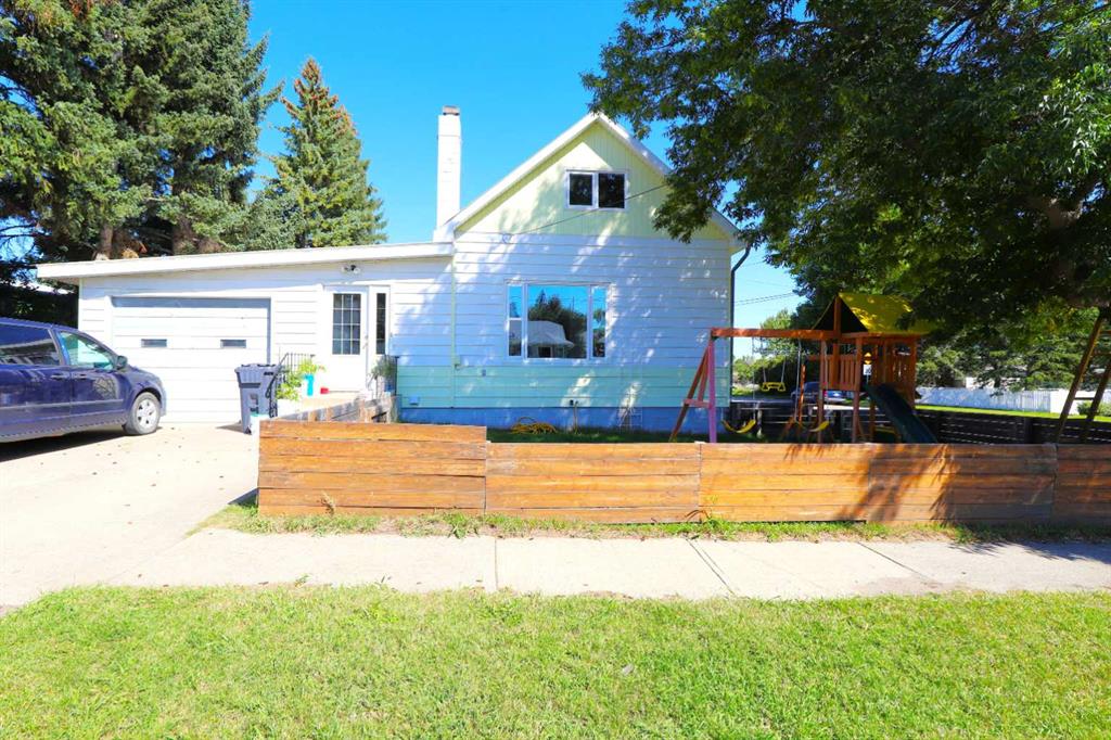 771 Mountain Street , A2250920, Alberta,