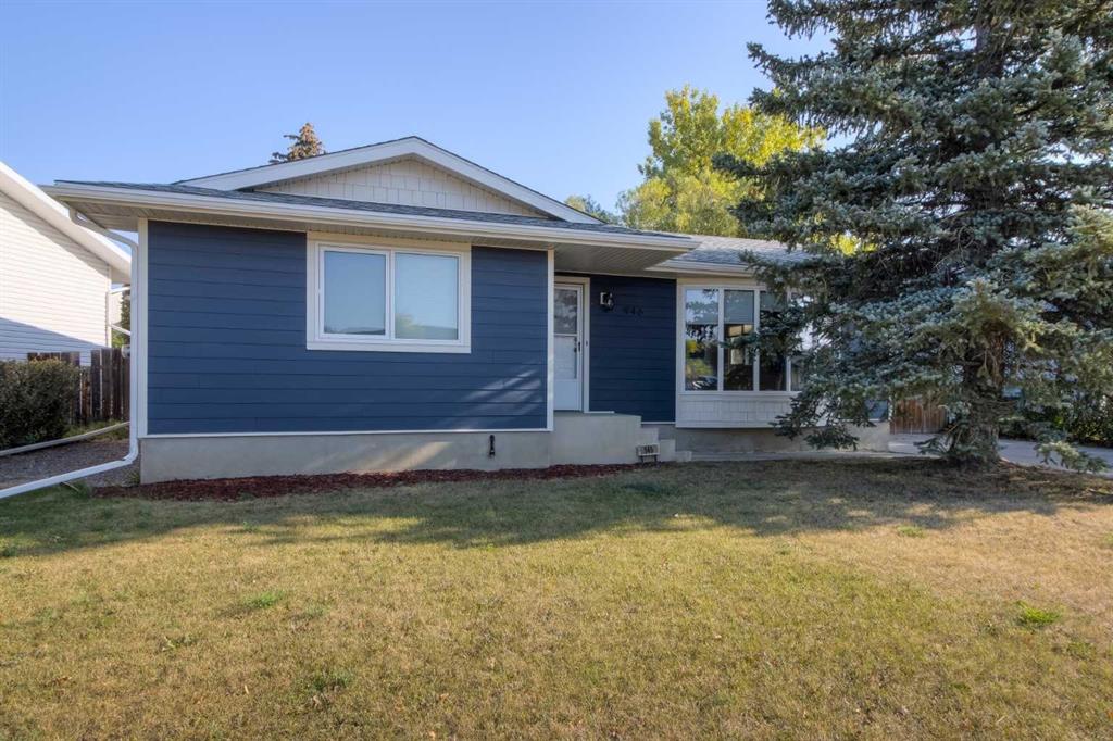 946 Columbia Boulevard W, A2250939, Alberta,