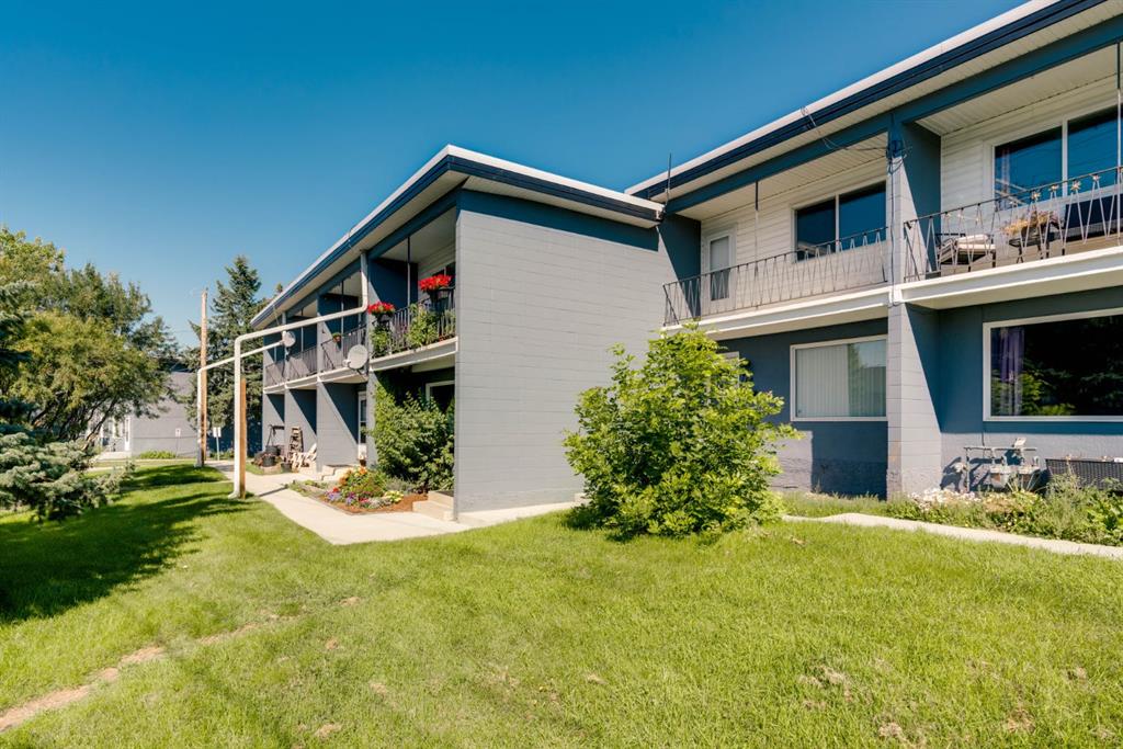 Main View of 114, 2211 19 Street NE, Vista Heights, Calgary, Alberta, T2E 4Y5