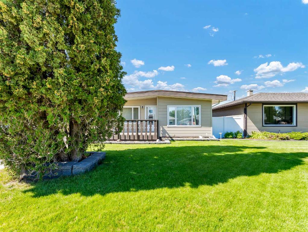 Second View of 882 Parker Avenue NW, Northwest Crescent Heights, Medicine Hat, Alberta, T1A6W6