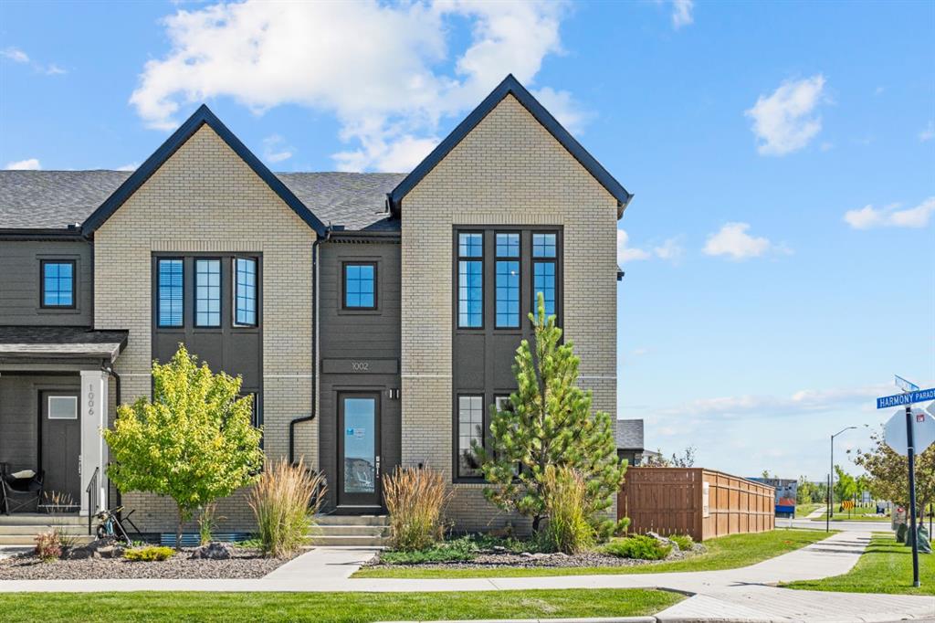1002 Harmony Parade , A2251042, Alberta,