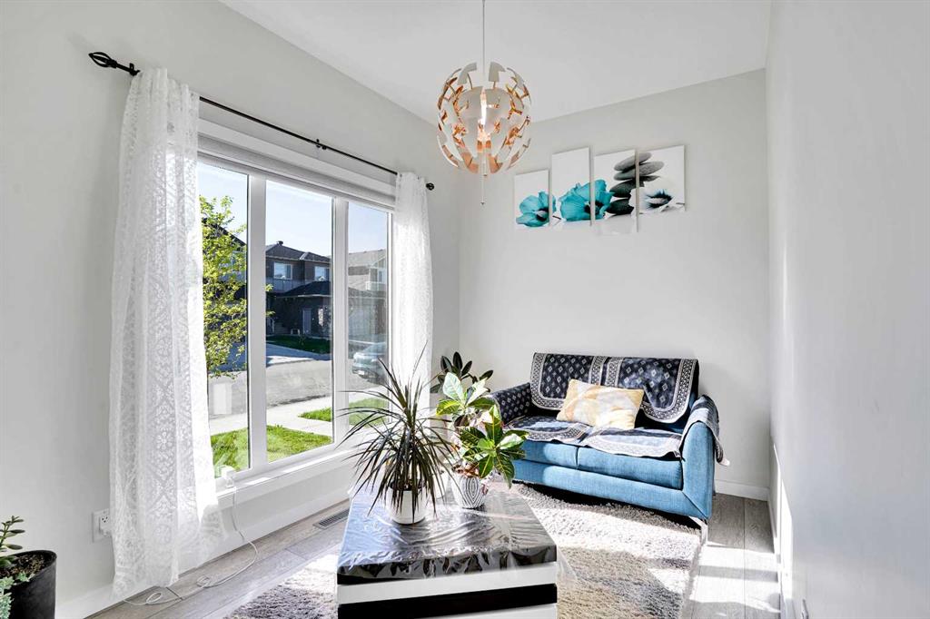 Fourth View of 22 Savanna Villas NE, Saddle Ridge, Calgary, Alberta, t3j 2e5
