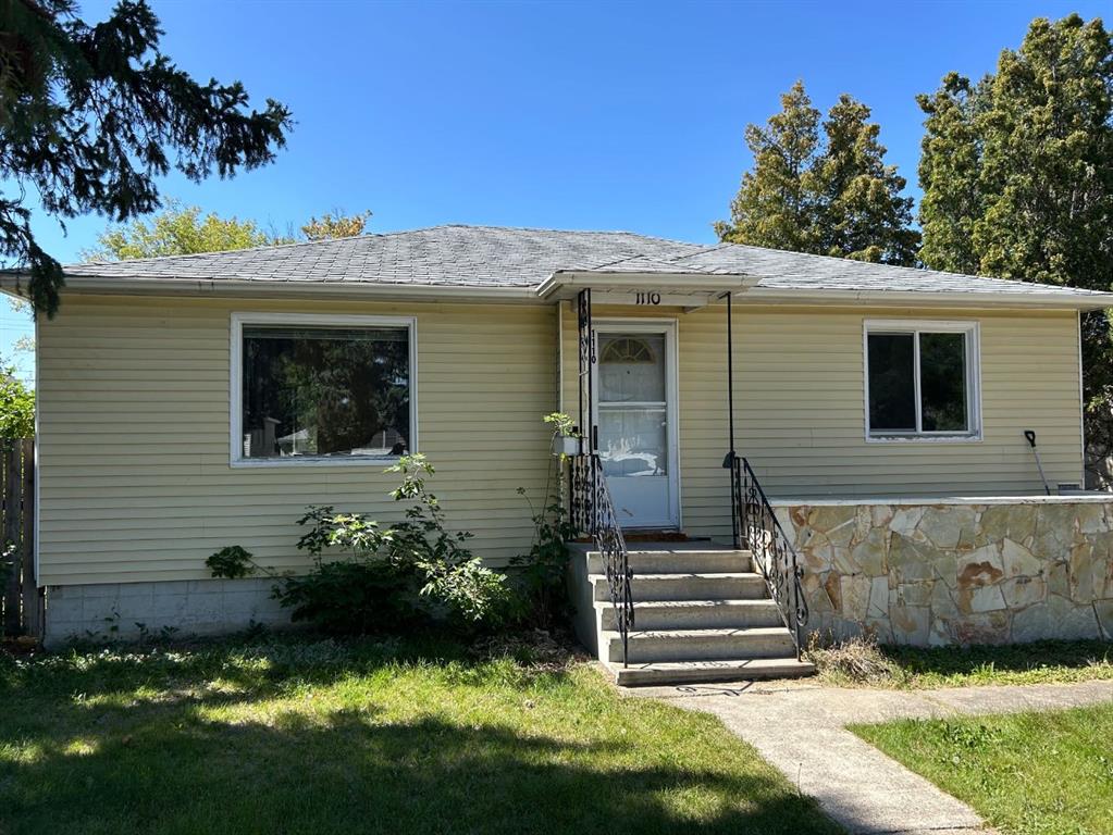 Third View of 1110 20 Street S, Victoria Park, Lethbridge, Alberta, T1K 2E2